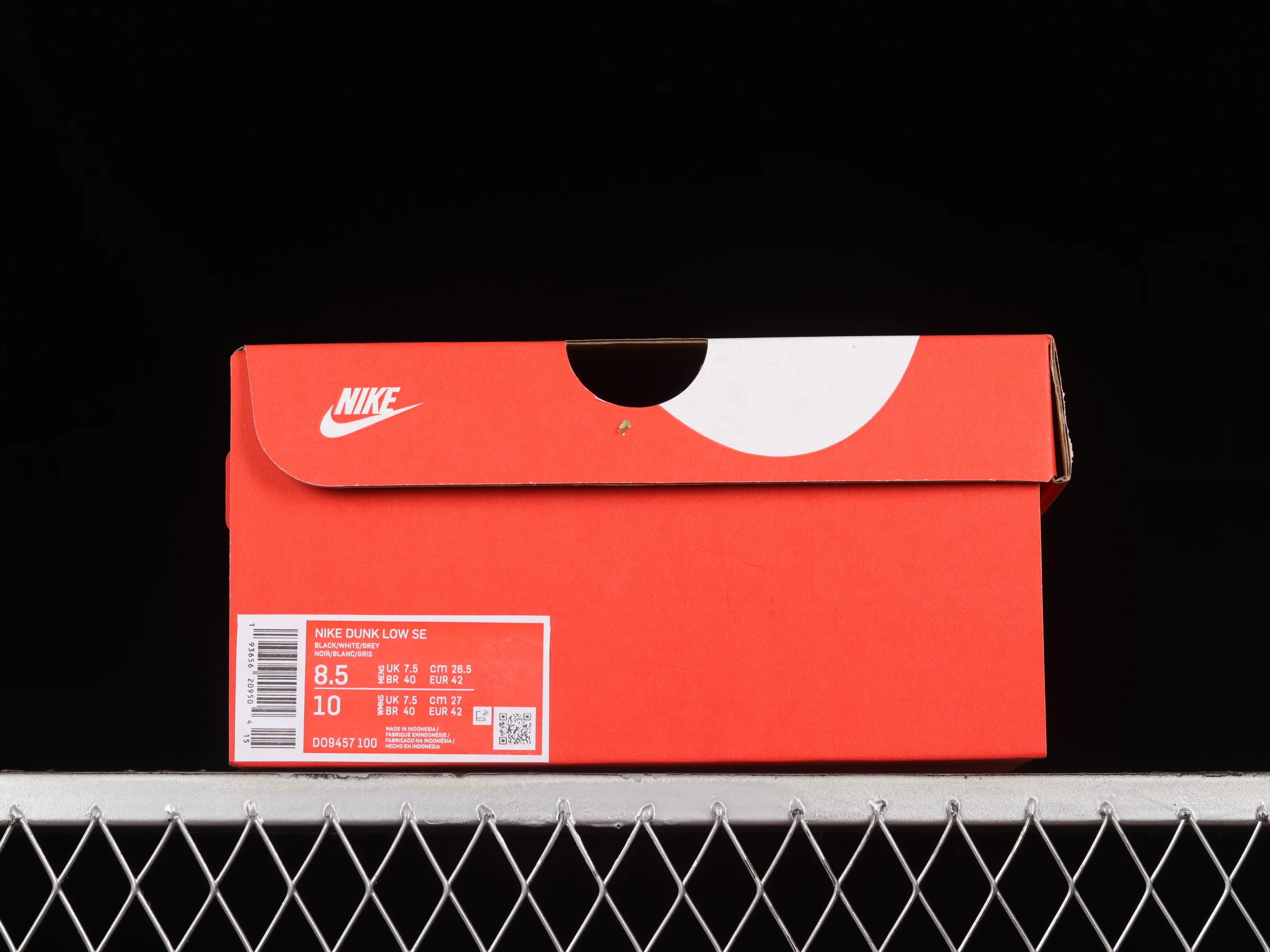All categories Nk SB Dunk series Nk SB Dunk Low low-top sneakers F version Nk SB Dunk Low "85" gray and red double hook SB low-top sports and leisure sneakers DO9457-103